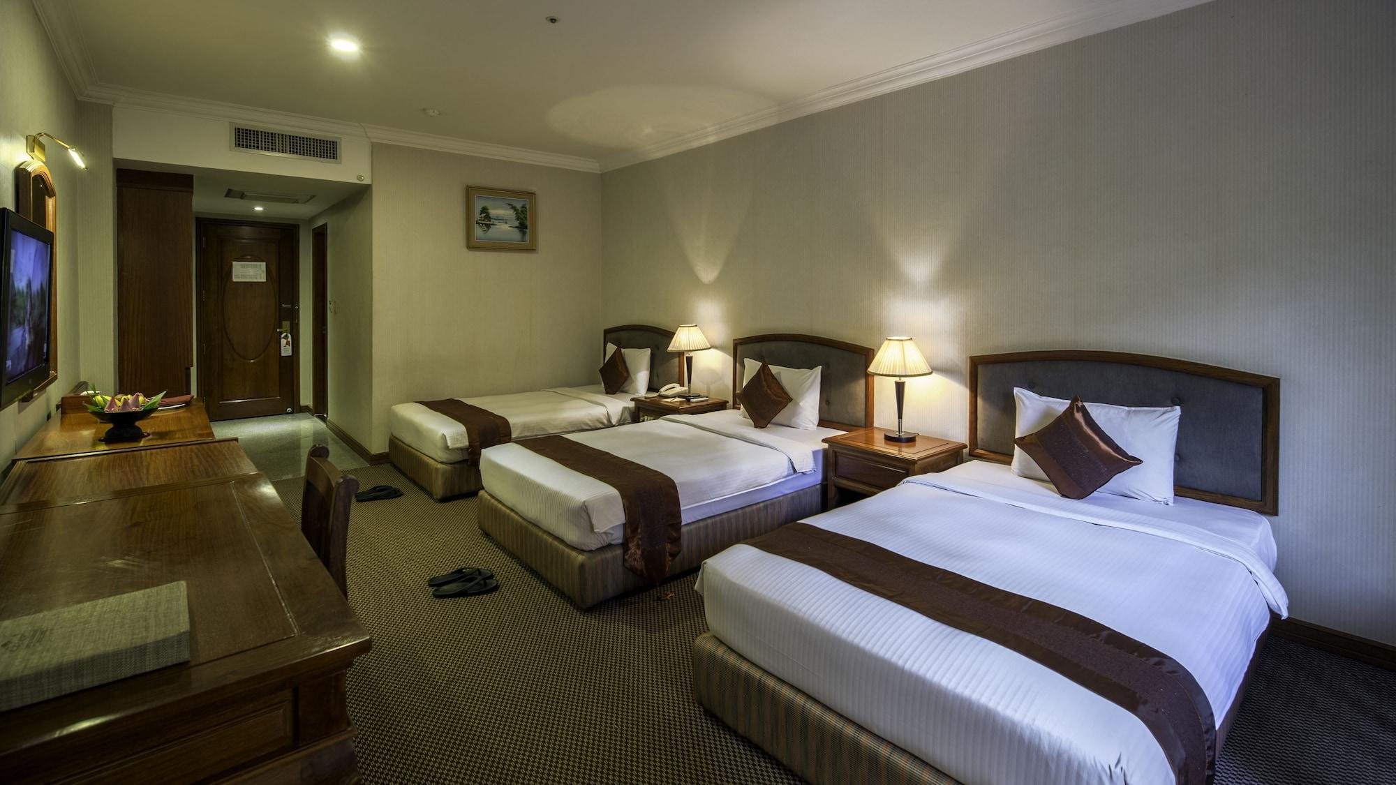 Angkor Howard Hotel Сием Реап Екстериор снимка