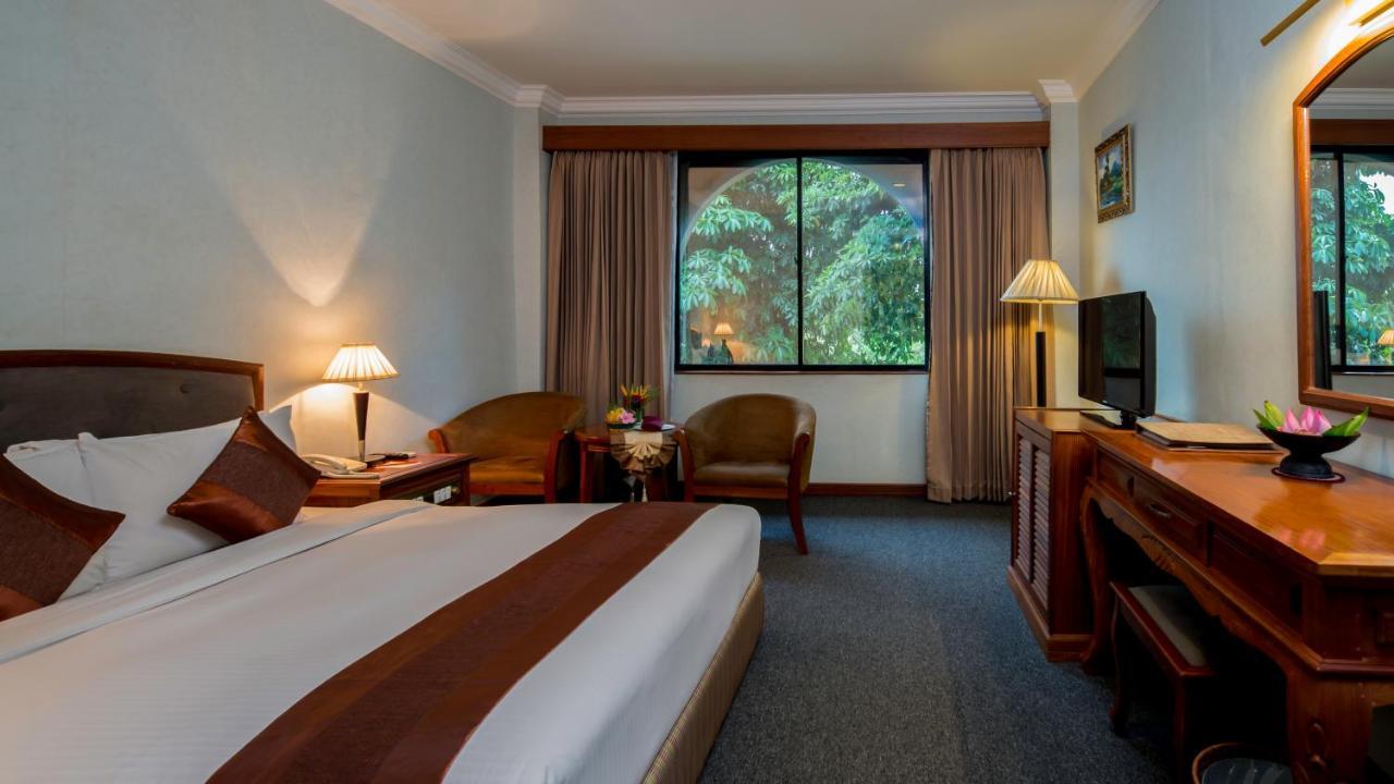 Angkor Howard Hotel Сием Реап Екстериор снимка